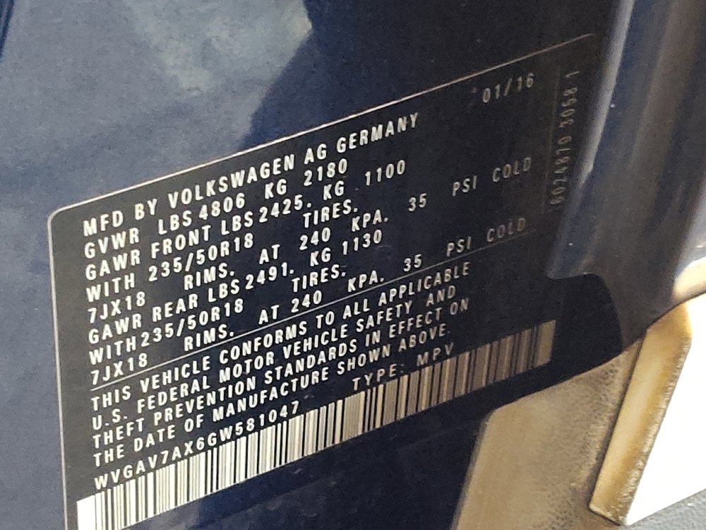 Used 2016 Volkswagen Tiguan SE image 33