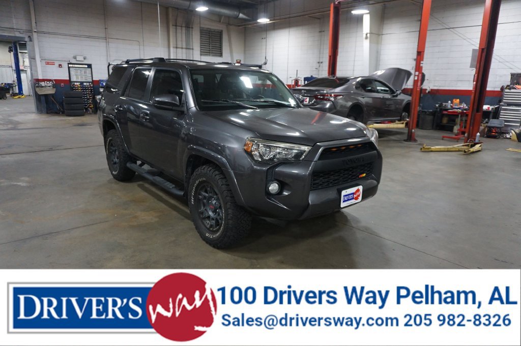 Used 2018 Toyota 4Runner SR5 RWD image 1