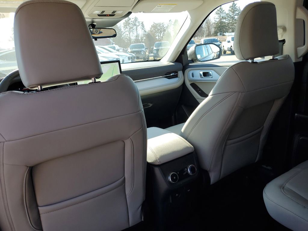 New 2026 Ford Explorer Active w/ Active Comfort Package image 31