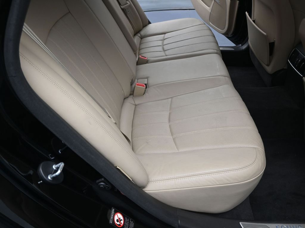 Used 2012 Hyundai Equus Signature image 30