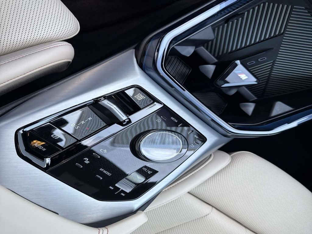 Used 2025 BMW X3 xDrive30i w/ M Sport Package image 21