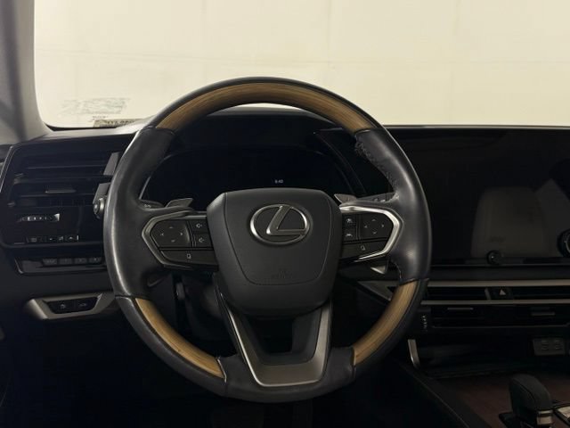 Used 2023 Lexus RX 350 Premium Plus w/ Accessory Package AWD/4WD image 28