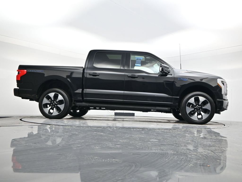 Used 2024 Ford F150 Lightning Lariat image 49