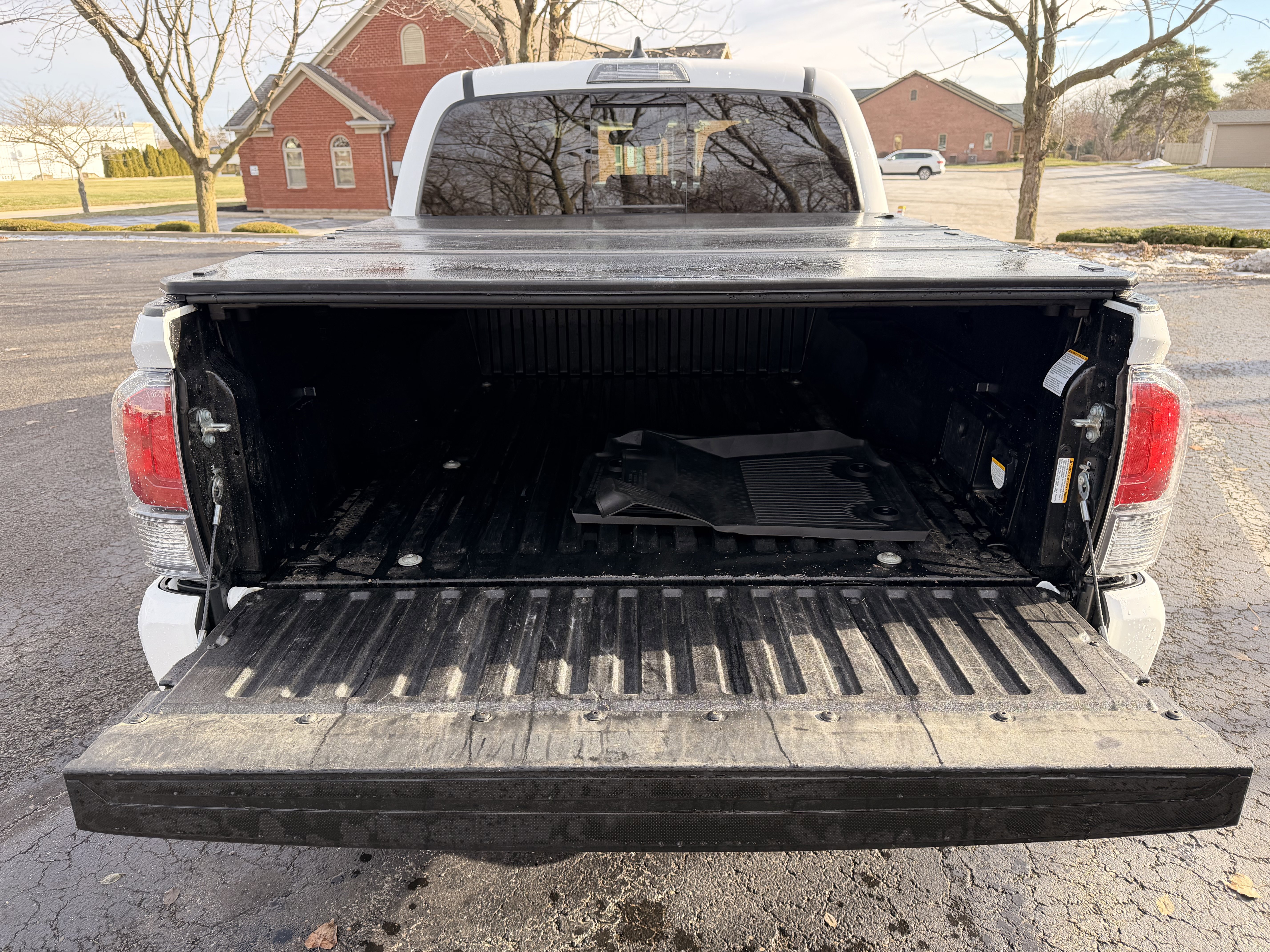 Used 2022 Toyota Tacoma TRD Sport image 12