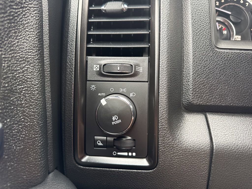 Used 2017 RAM 1500 Rebel w/ Luxury Group image 10