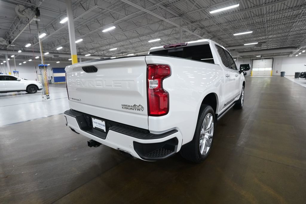 Used 2022 Chevrolet Silverado 1500 High Country w/ High Country Premium Package AWD/4WD image 13