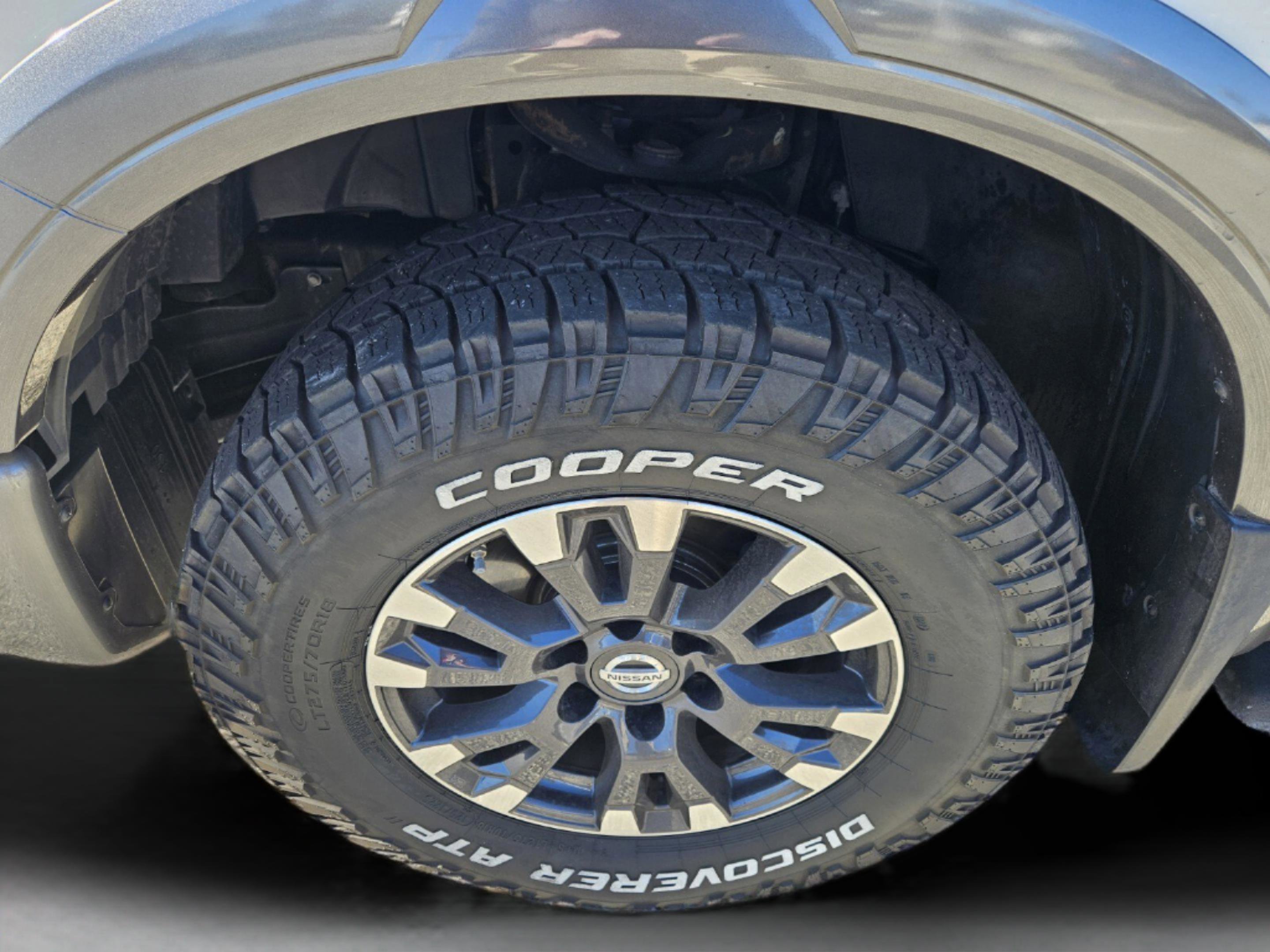 Used 2018 Nissan Titan PRO-4X image 32