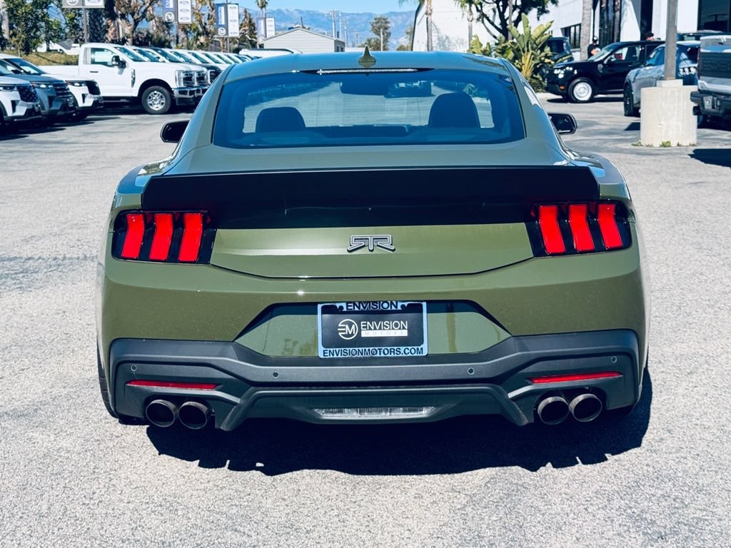 Used 2025 Ford Mustang GT Premium w/ GT Performance Package RWD image 11