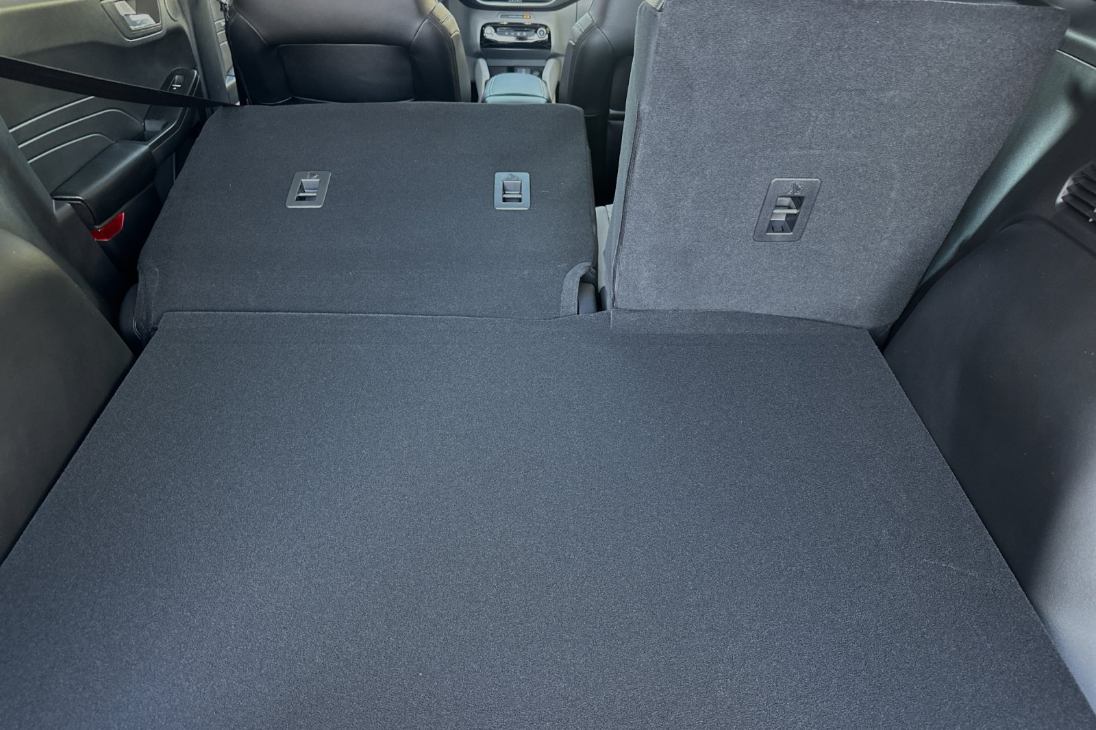 New 2024 Ford Escape SE w/ PHEV Premium Package FWD image 12