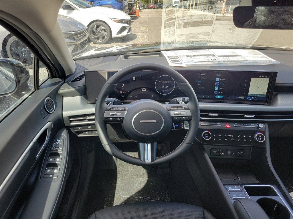 New 2025 Hyundai Sonata Limited image 31