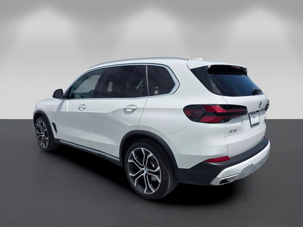 Used 2025 BMW X5 sDrive40i w/ Parking Assistance Package RWD image 6
