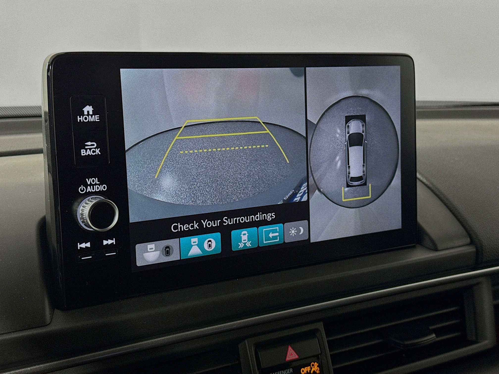 Certified 2025 Honda Pilot Black Edition image 14