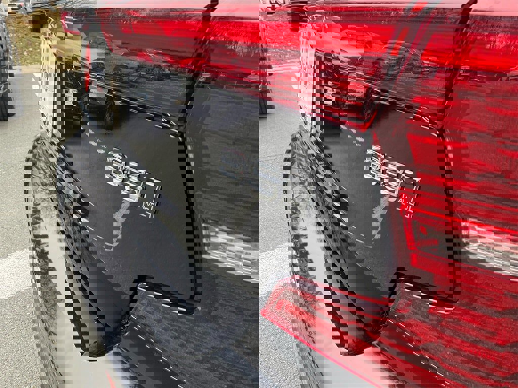 Certified 2025 Volvo S60 B5 Plus image 17