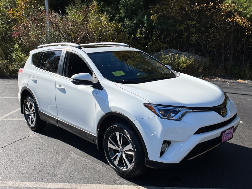 Used 2018 Toyota RAV4 XLE AWD/4WD image 7