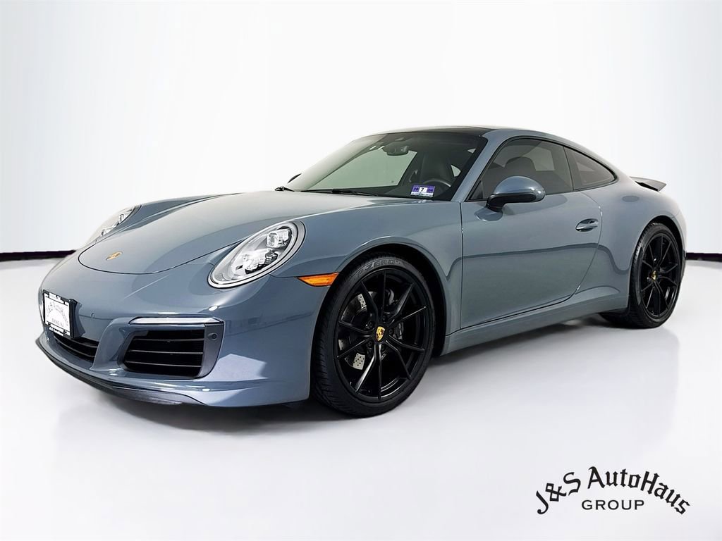 Used 2018 Porsche 911 Carrera RWD image 3