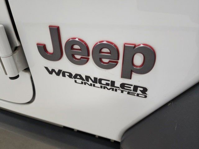 Used 2022 Jeep Wrangler Unlimited Rubicon w/ LED Lighting Group AWD/4WD image 14
