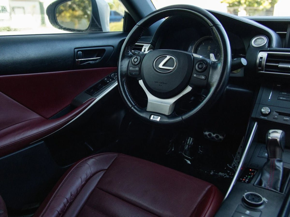 Used 2016 Lexus IS 200t w/ F Sport Package RWD image 37