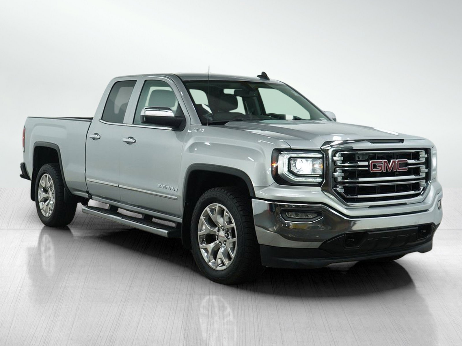 Used 2017 GMC Sierra 1500 SLT image 8