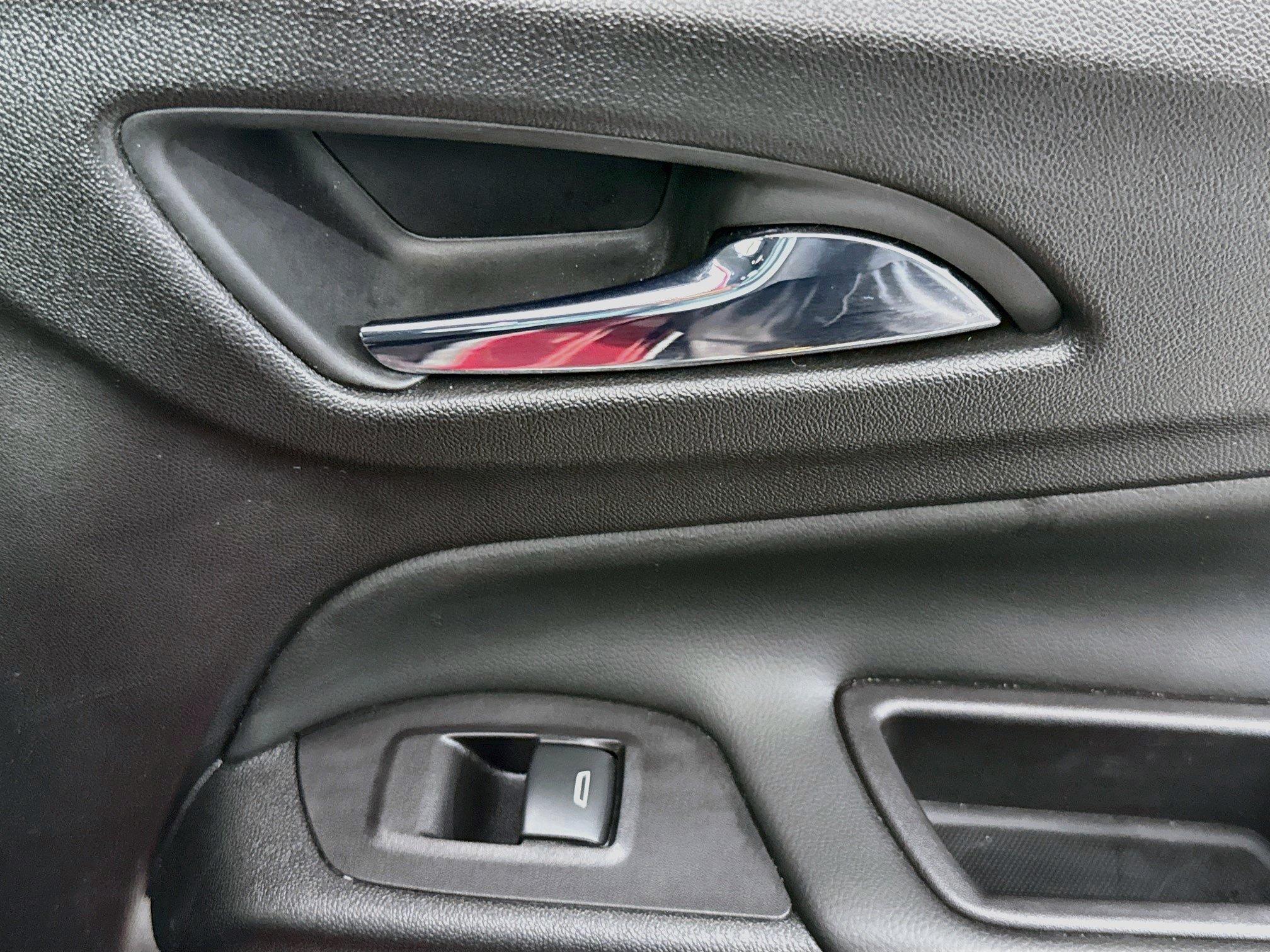 Used 2020 Chevrolet Equinox LT w/ Sport Edition FWD image 52
