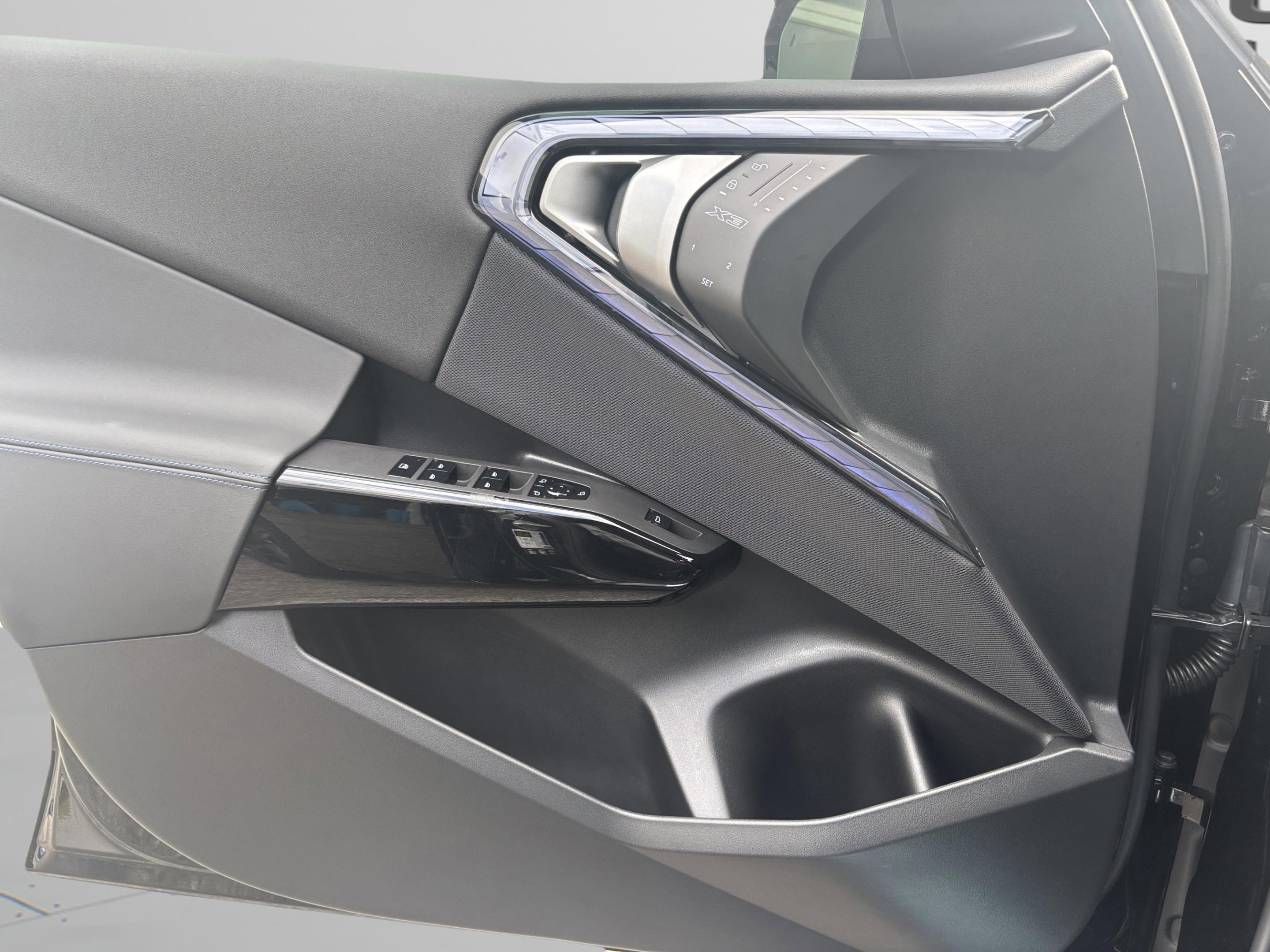 Used 2026 BMW X3 xDrive30 w/ M Sport Package image 18