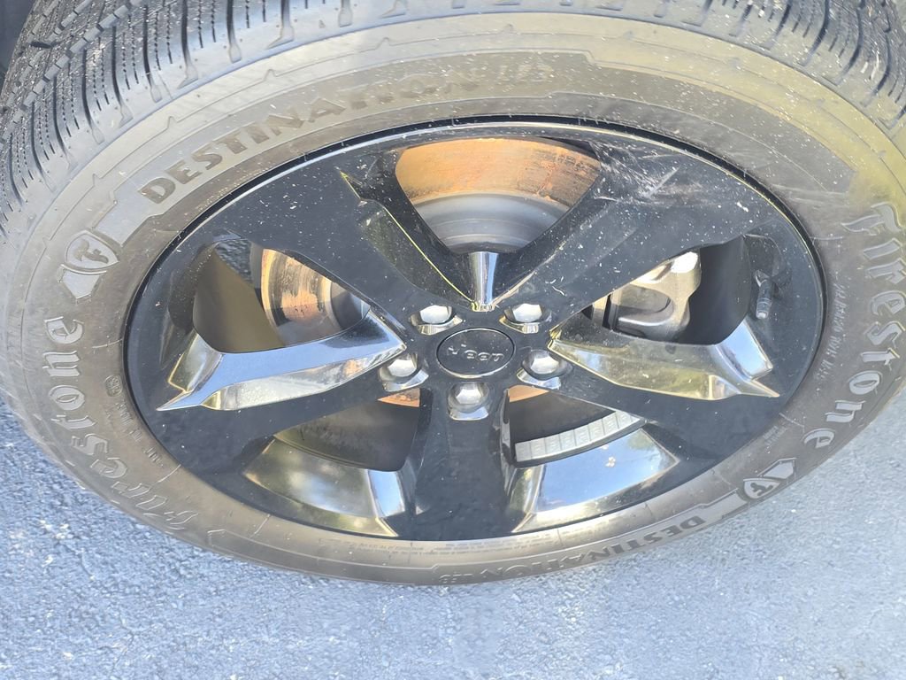 Used 2024 Jeep Grand Cherokee L Altitude image 8