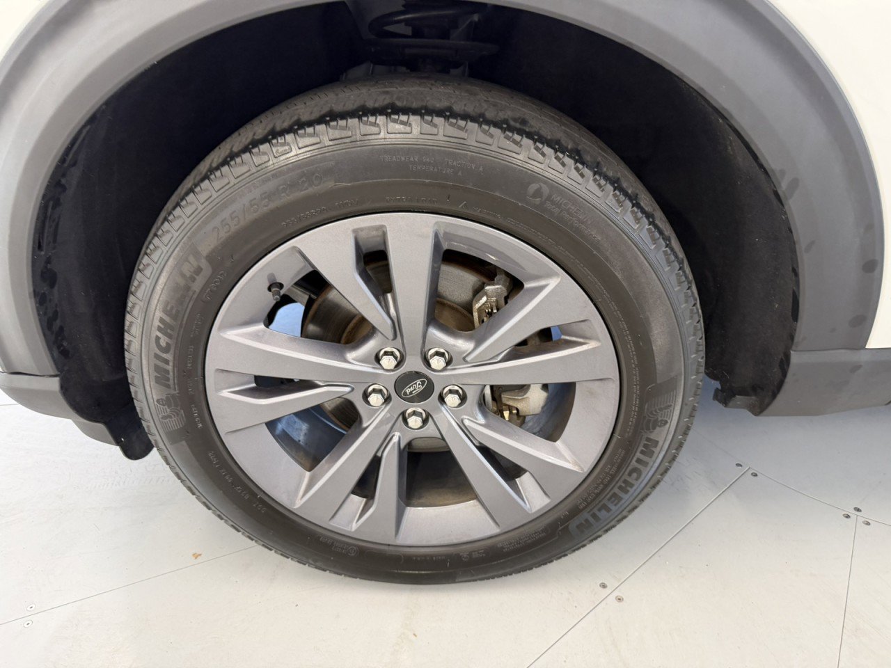 Used 2022 Ford Explorer XLT w/ Equipment Group 202A AWD/4WD image 56