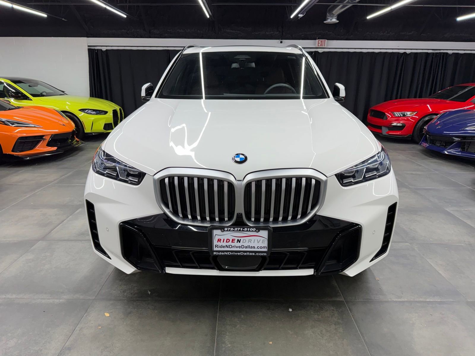 Used 2025 BMW X5 sDrive40i w/ M Sport Package image 10