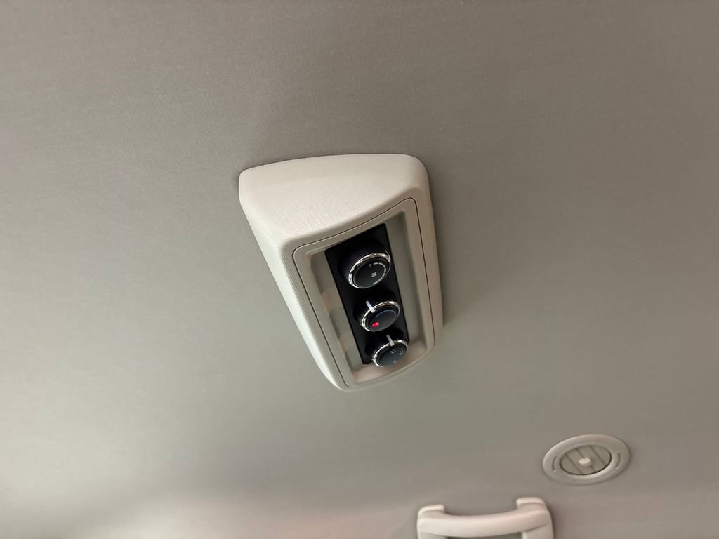 Used 2016 Dodge Grand Caravan SE w/ Quick Order Package 29E SE image 30