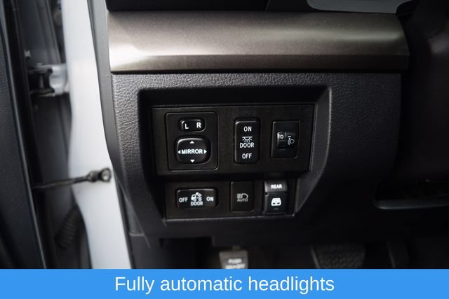 Used 2019 Toyota Tundra SR5 w/ SR5 Upgrade Package AWD/4WD image 7