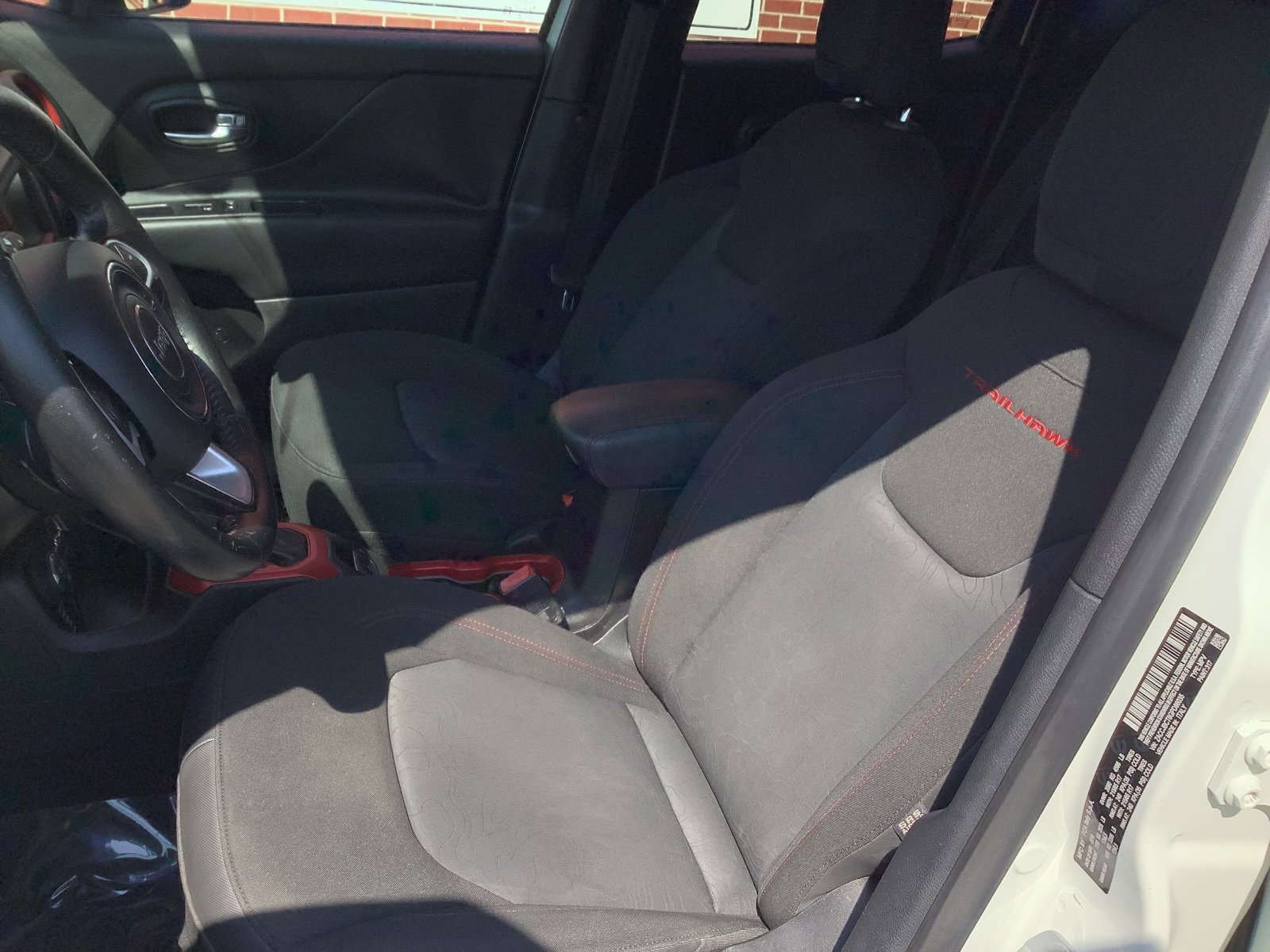 Used 2016 Jeep Renegade Trailhawk image 9