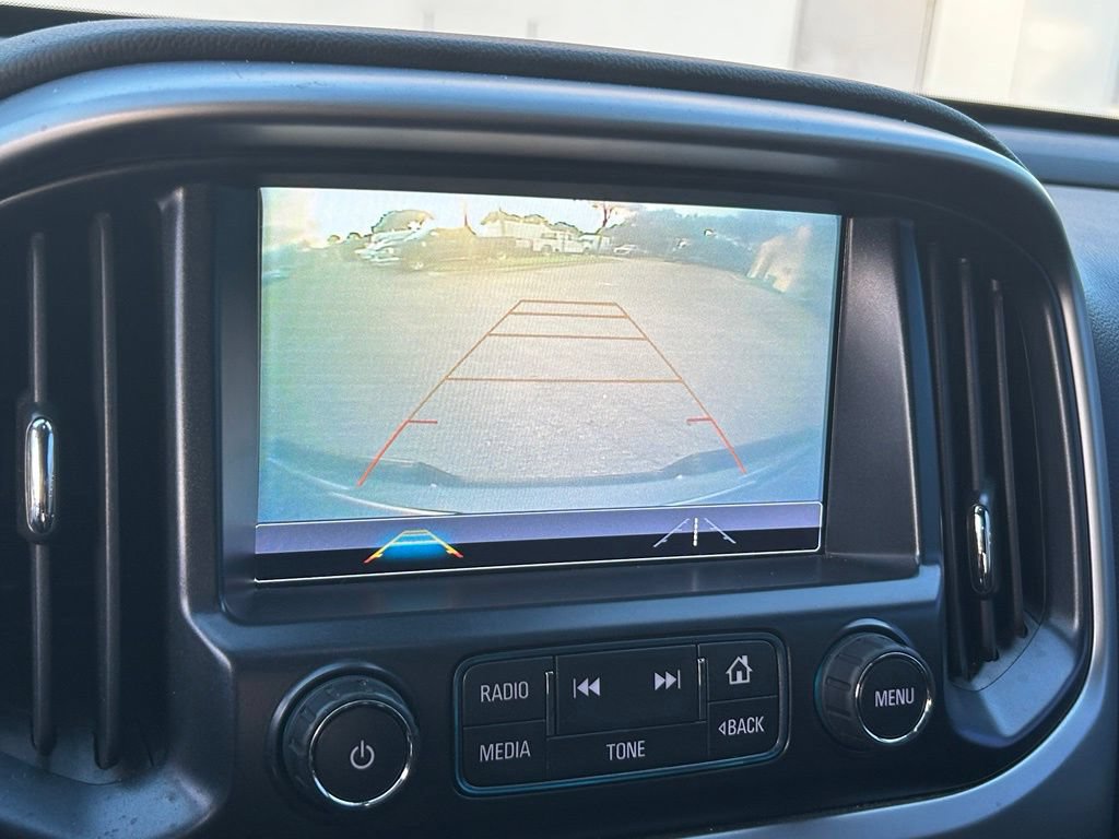 Used 2018 Chevrolet Colorado LT w/ LT Convenience Package RWD image 13