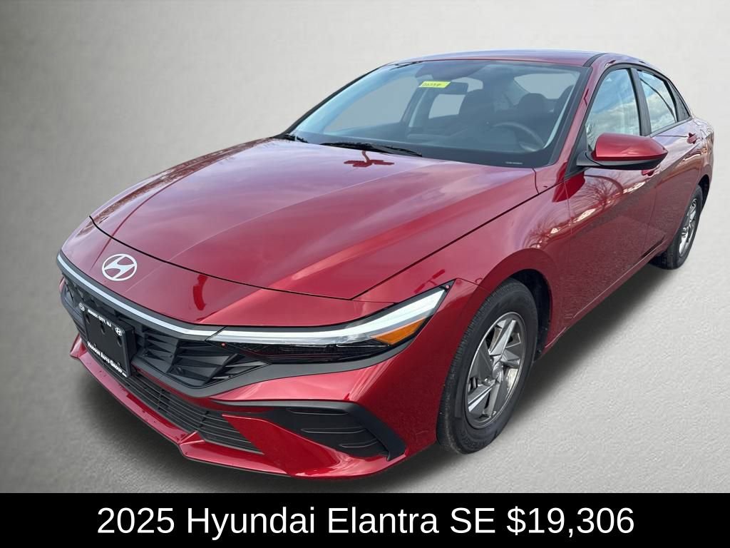 Used 2025 Hyundai Elantra SE image 7