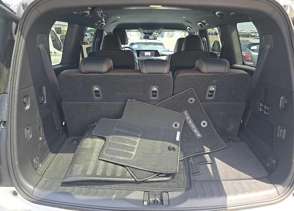 Used 2025 Nissan Armada SL w/ Captain's Chari Seat Package RWD image 14