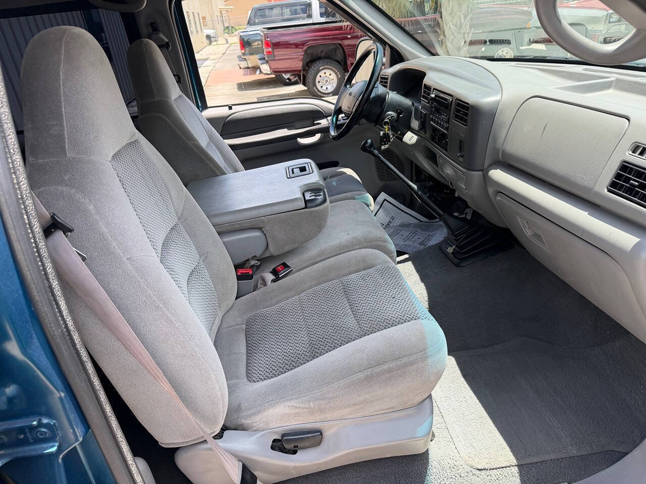 Used 2001 Ford F350 XLT AWD/4WD image 6