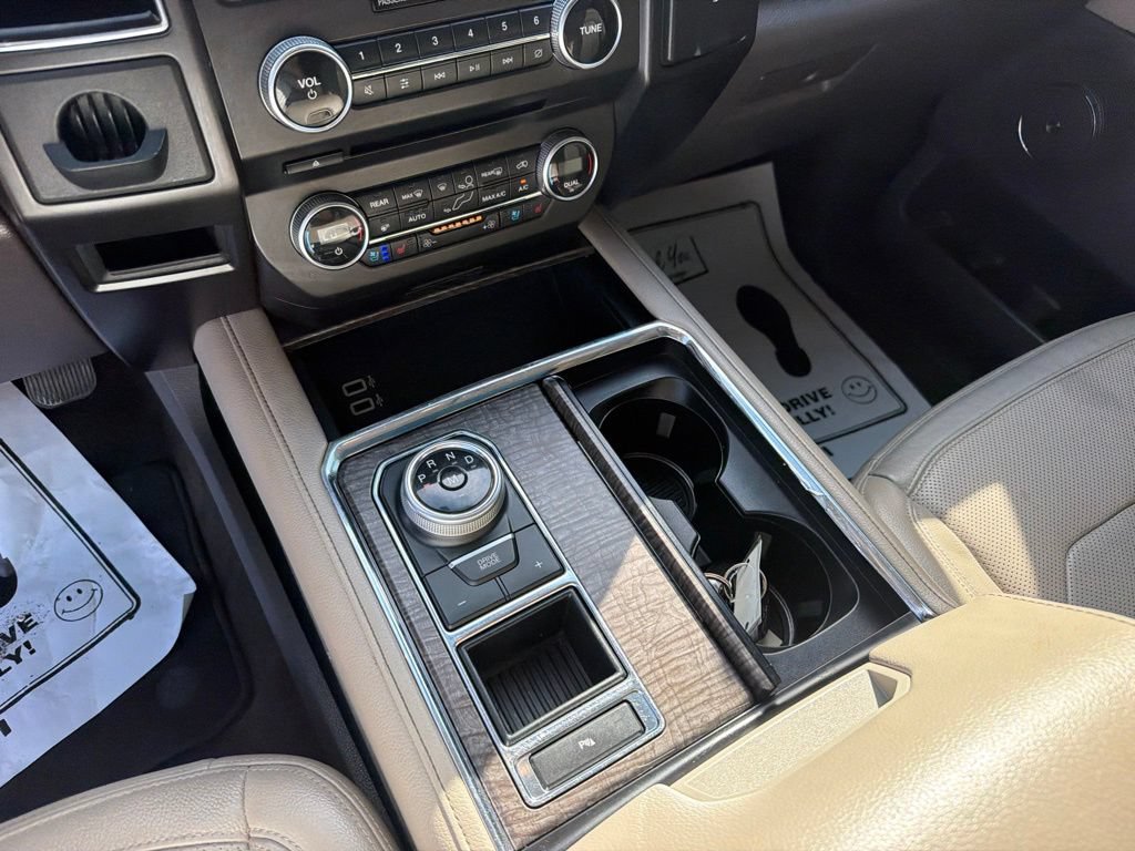 Used 2018 Ford Expedition Max Limited RWD image 20