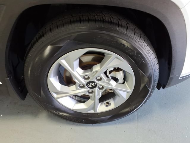 Used 2022 Hyundai Tucson SEL FWD image 9