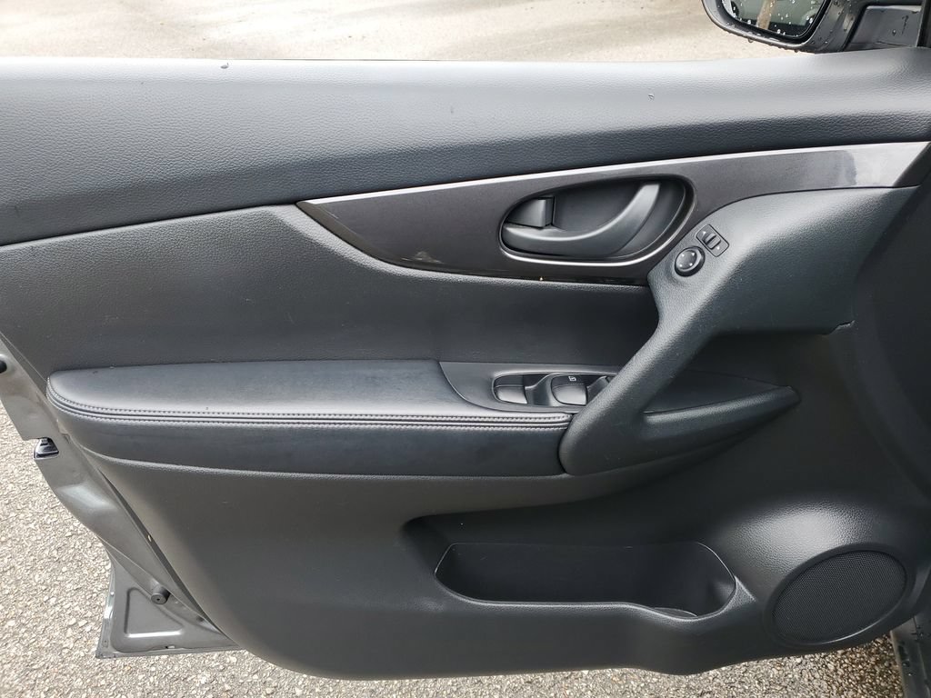 Certified 2020 Nissan Rogue S FWD image 13
