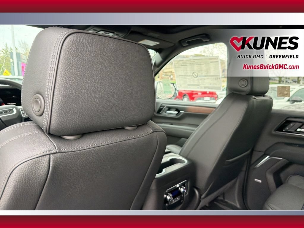 New 2026 GMC Yukon XL Denali w/ Sun & Power Step Package AWD/4WD image 28