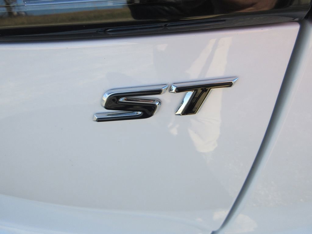 Certified 2021 Buick Envision Preferred w/ Sport Touring Package image 10