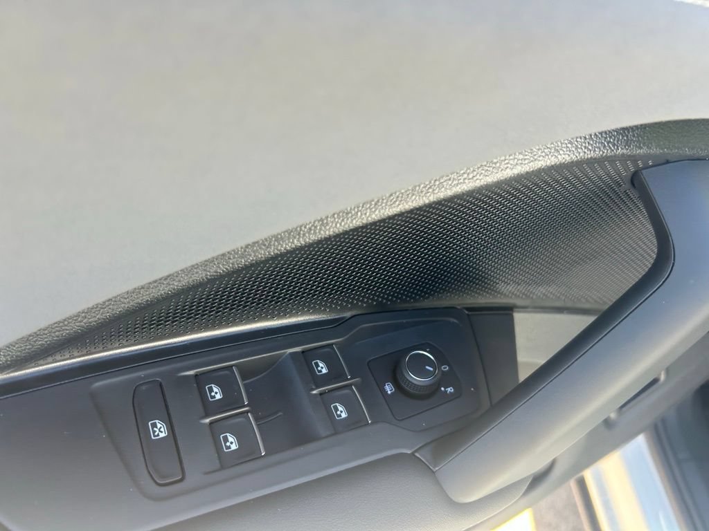 New 2026 Volkswagen Tiguan SE R-Line FWD image 55
