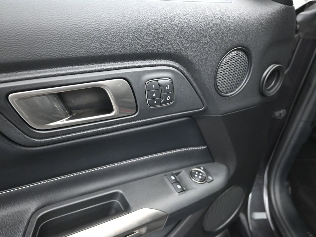 Certified 2022 Ford Mustang Shelby GT500 w/ Technology Package image 11