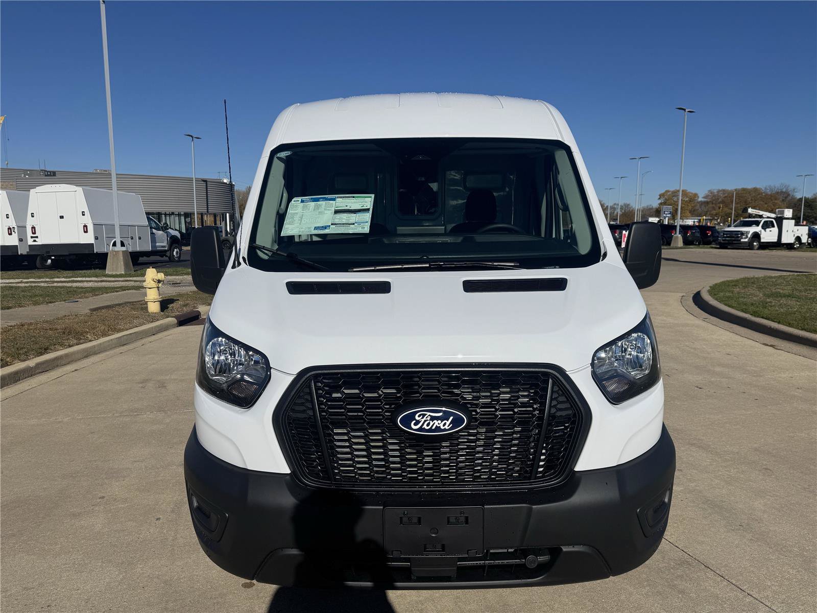 New 2026 Ford Transit 250 148 Medium Roof w/ Load Area Protection Package RWD image 9