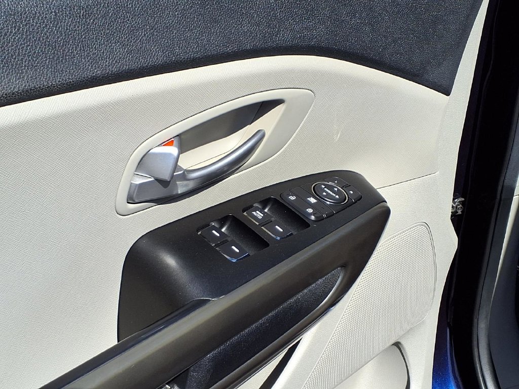 Used 2019 Kia Sedona EX FWD image 16