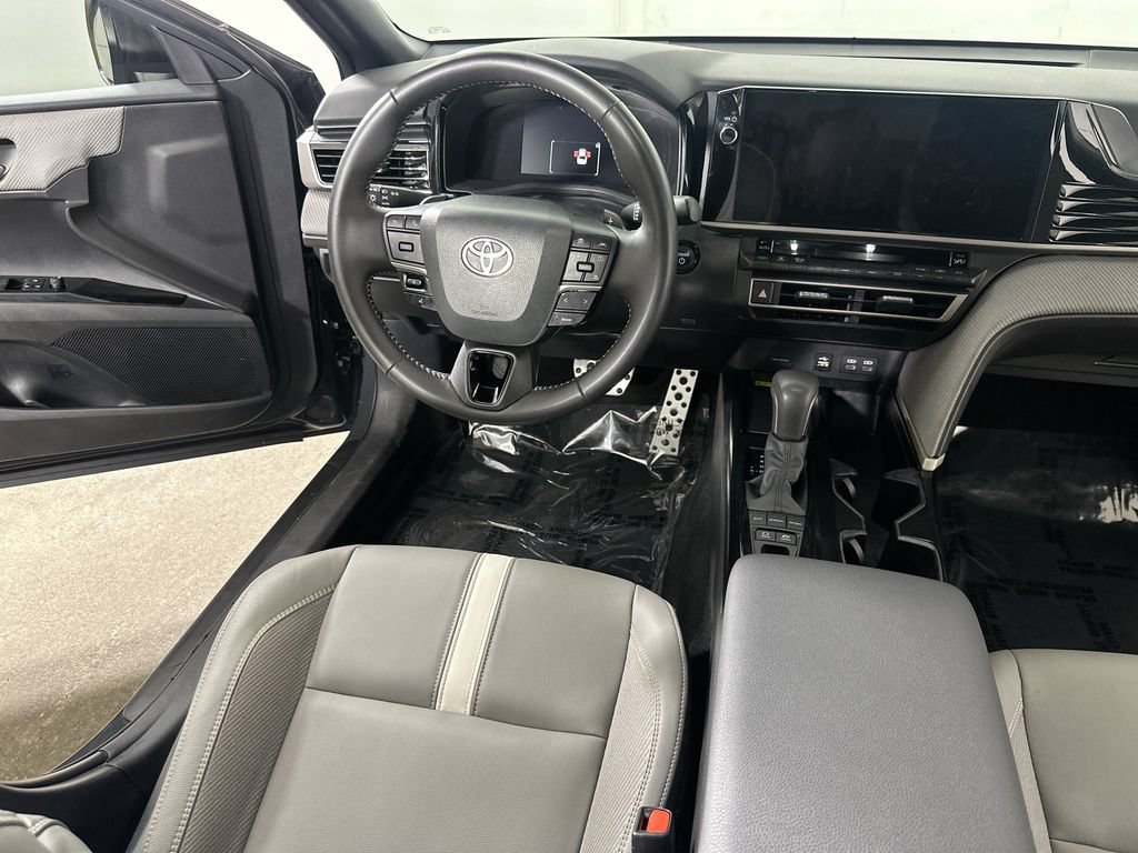 Used 2025 Toyota Camry SE w/ Multimedia Upgrade Package FWD image 17