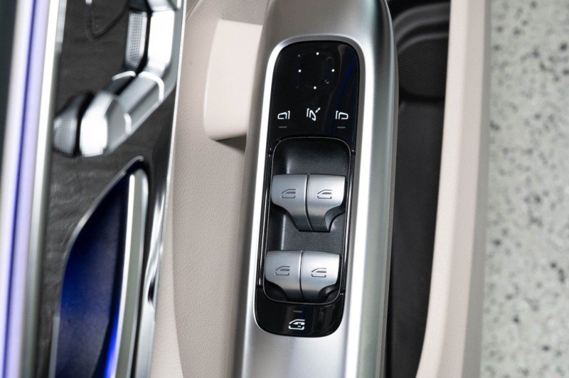 New 2026 Mercedes-Benz C 300 Sedan image 25