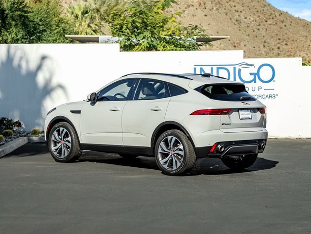 Used 2022 Jaguar E-PACE SE image 9