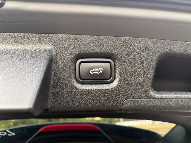 Used 2021 Hyundai Santa Fe Limited AWD/4WD image 16