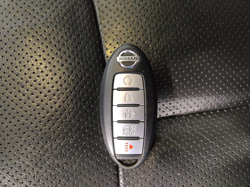 Used 2018 Nissan Rogue SL image 32