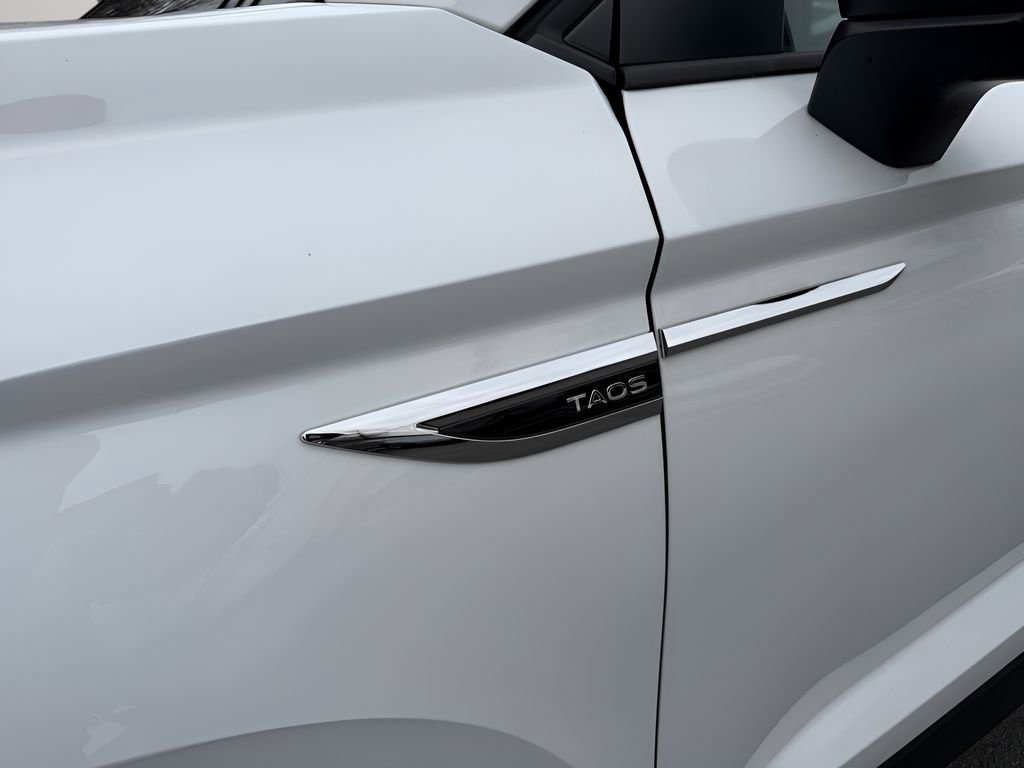 Used 2022 Volkswagen Taos S image 10