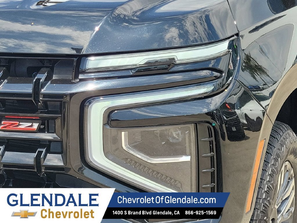 Certified 2025 Chevrolet Suburban Z71 AWD/4WD image 17